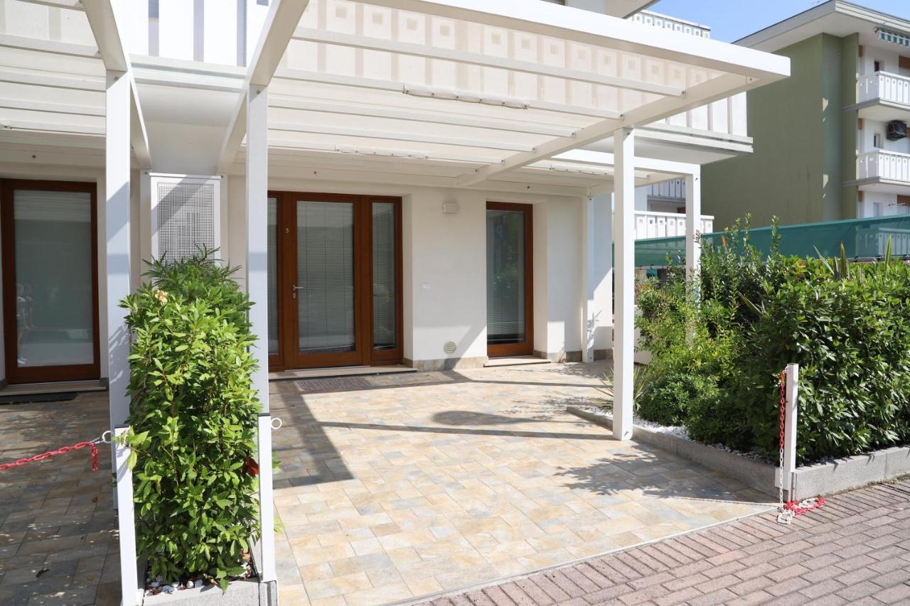 Condominio Diana Est- Gemini Μπιμπιόνε Εξωτερικό φωτογραφία